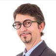 Daniel Hayes